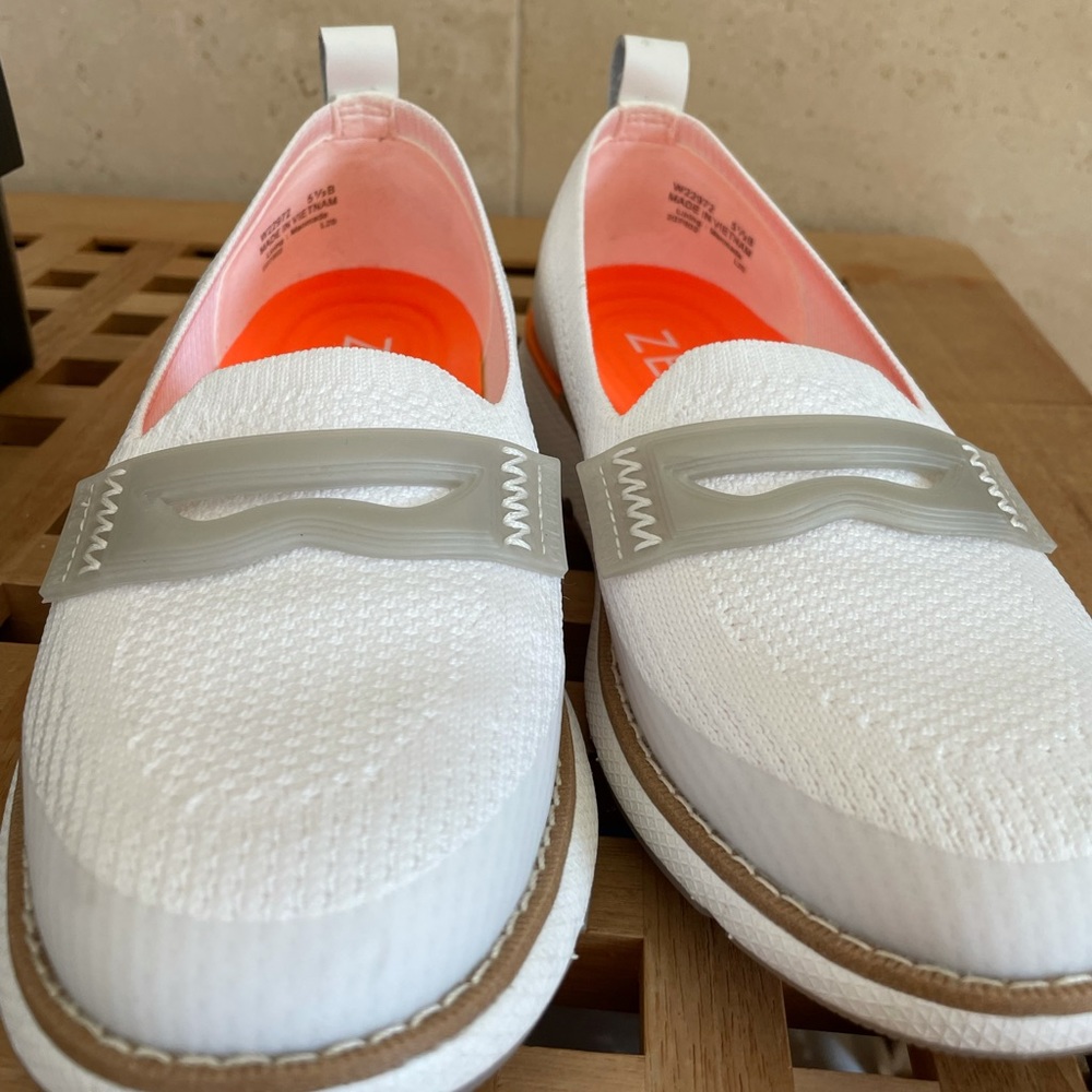 COLE HAAN ZeroGrand brand new white loafers